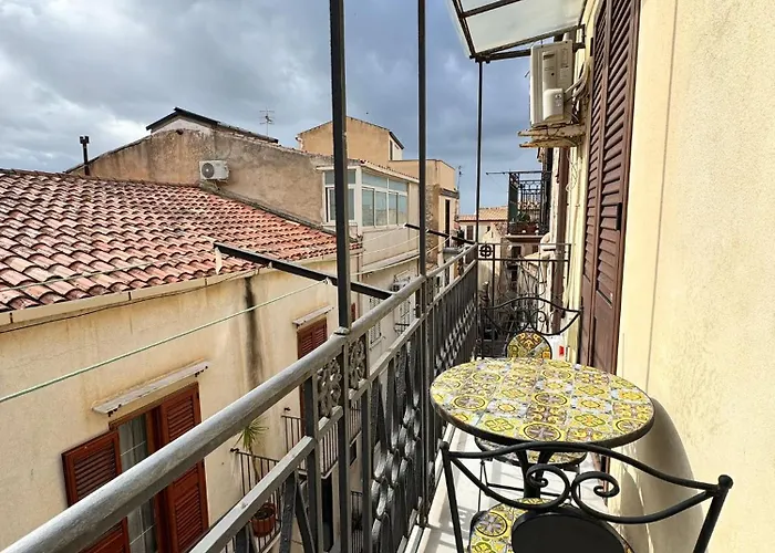 Casa Francesca Чефалу